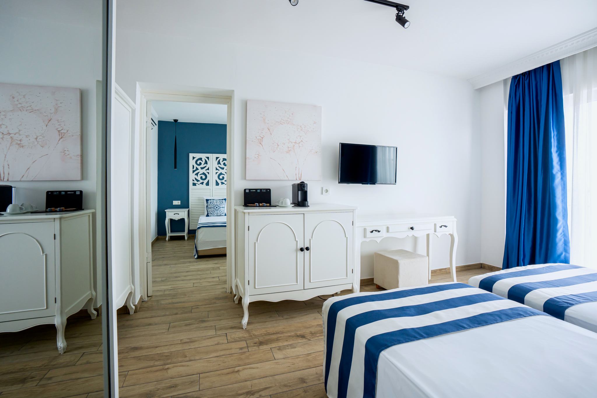 Club Family Room Type